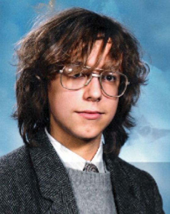Awkward and Funny Yearbook Photos (97 pics)