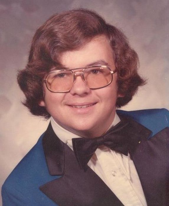 Awkward and Funny Yearbook Photos (97 pics)