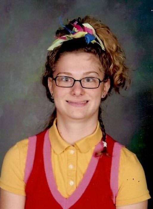 Awkward and Funny Yearbook Photos (97 pics)