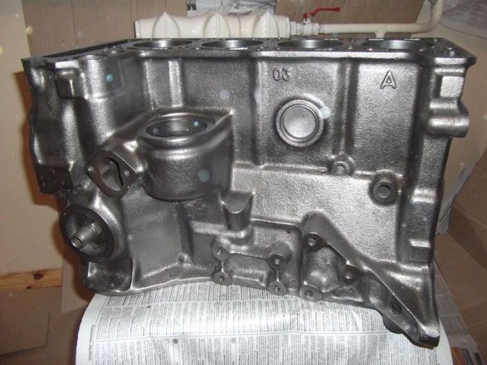 Engine Table (20 pics)