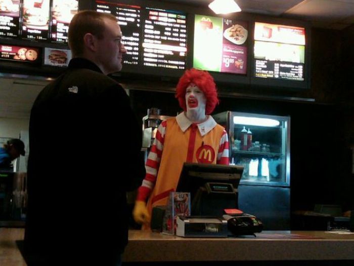 Seen at McDonald’s (47 pics)