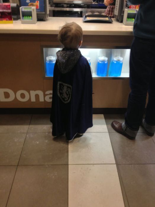 Seen at McDonald’s (47 pics)