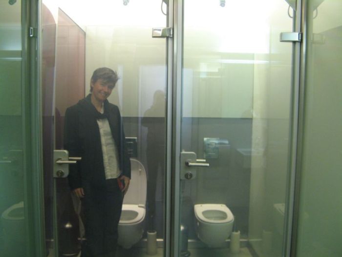 Transparent WC Door (2 pics + video)