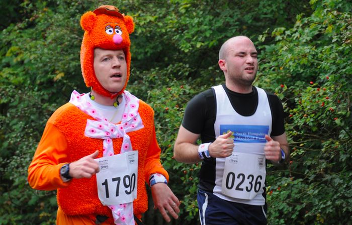 Really Bad Runner Costumes (40 pics)