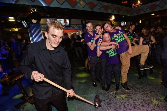 Bachelor Parties (51 pics)