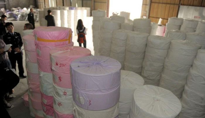 Illegal Production of Pads in China (7 pics)