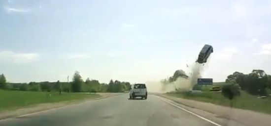 Incredible Car Flight Accident in Russia