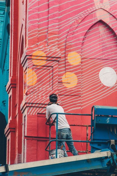 Graffiti Church (17 pics)