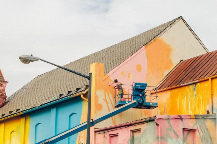 Graffiti Church (17 pics)