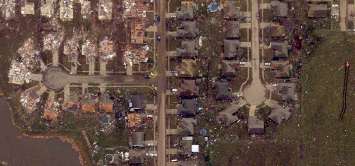 Moore Before and After Tornado (34 pics)