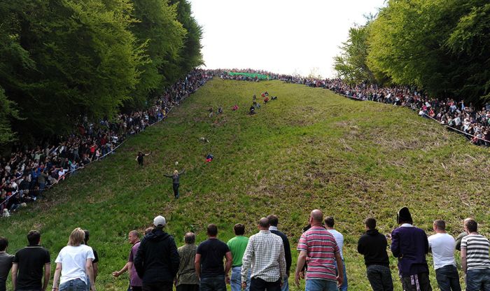 Gloucestershire Cheese Rolling 2013 (16 pics)