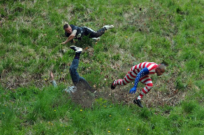 Gloucestershire Cheese Rolling 2013 (16 pics)