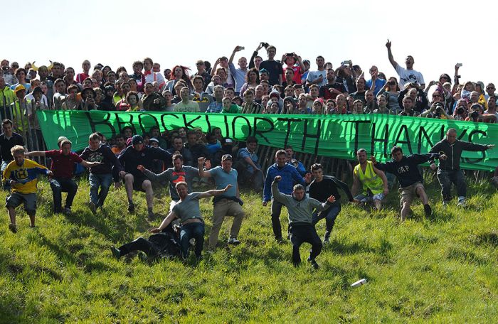 Gloucestershire Cheese Rolling 2013 (16 pics)