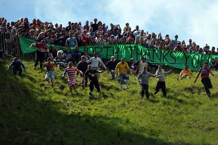 Gloucestershire Cheese Rolling 2013 (16 pics)