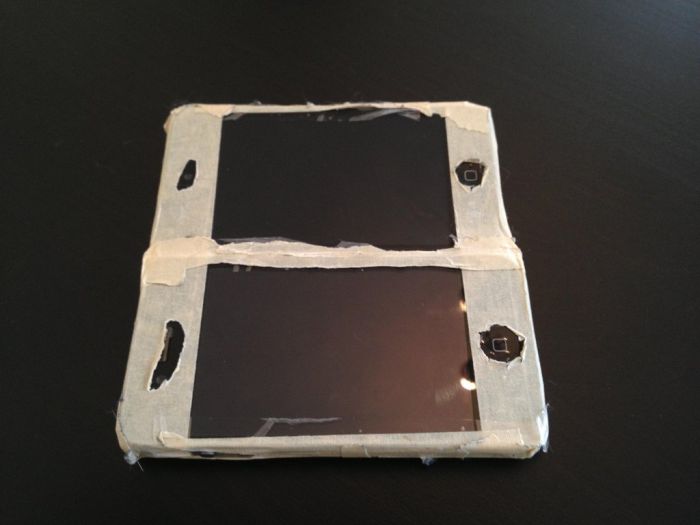 DIY Nintendo DS. Or Should We Call It iDS? (4 pics)