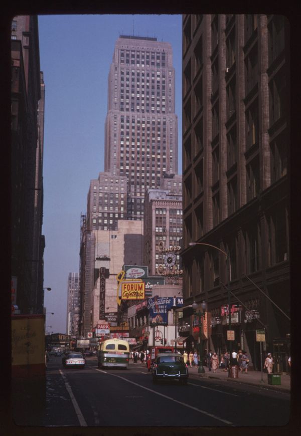 Chicago 50 Years Later (22 pics) Chicago 50 Years Later (22 pics)