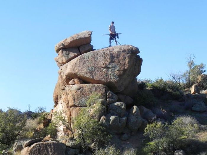 Boy Who Loves Extreme Ironing (21 pics)