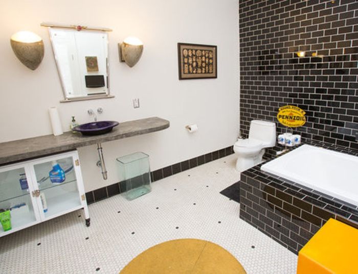 Guy Pad Rental (28 pics)