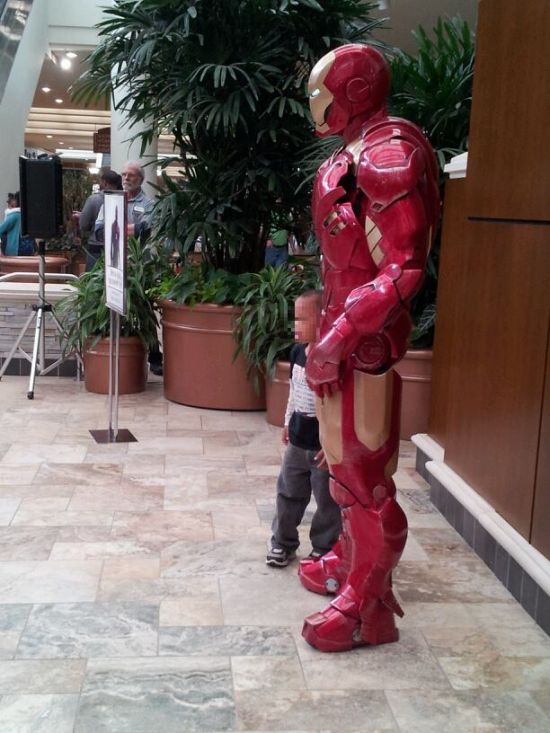 Awesome Iron Man Suit (22 pics)