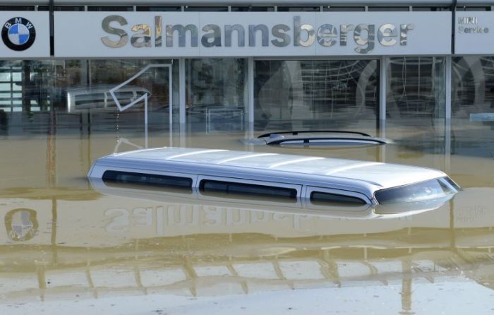 Flooded Cars in Germany (35 pics)