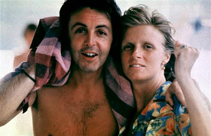 Paul McCartney Aging Timeline (27 pics)
