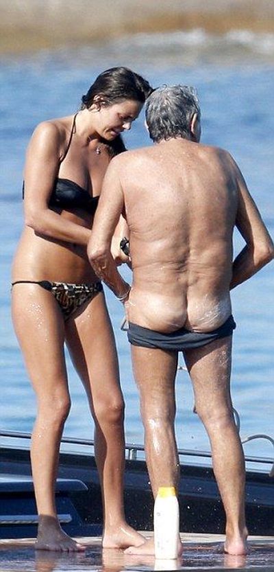 Roberto Cavalli and His Girlfriend (10 pics)