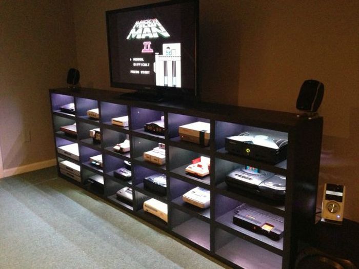 Homemade Video Game Cabinet (37 pics)