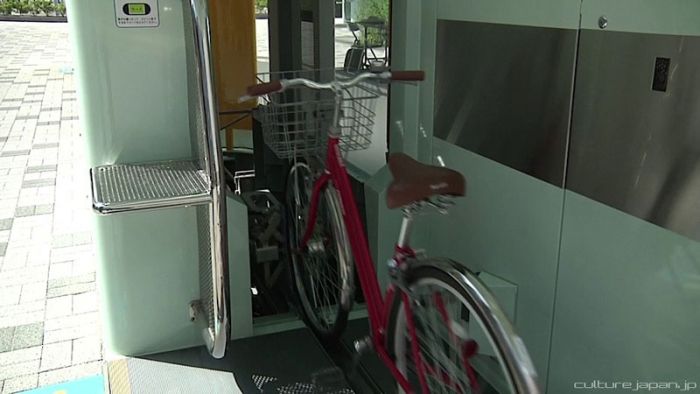 Automated Underground Bike Storage in Japan (12 pics + video)