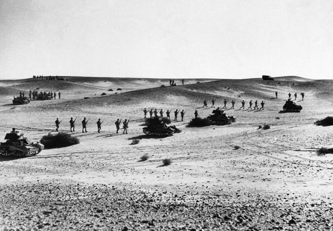 World War II Photographs (90 pics)