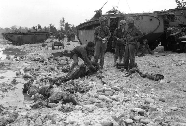 World War II Photographs (90 pics)