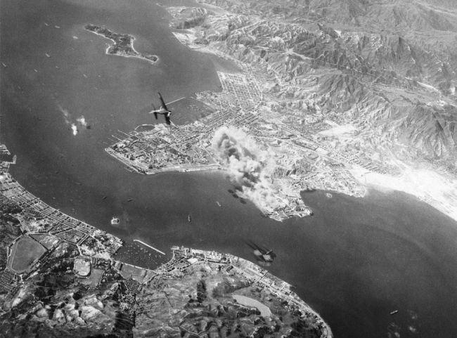 World War II Photographs (90 pics)