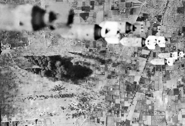 World War II Photographs (90 pics)