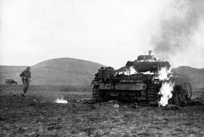 World War II Photographs (90 pics)