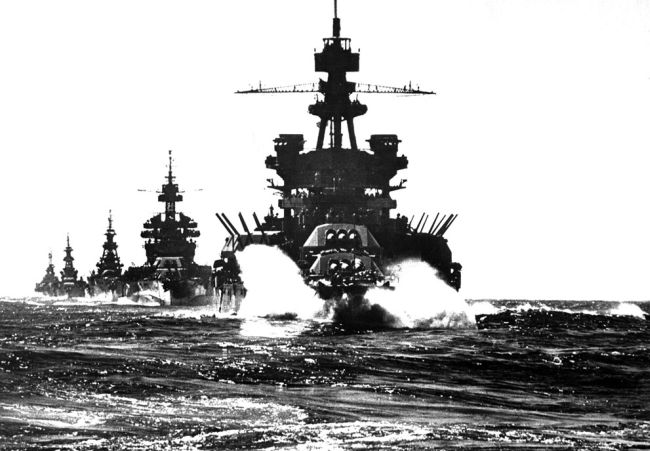 World War II Photographs (90 pics)