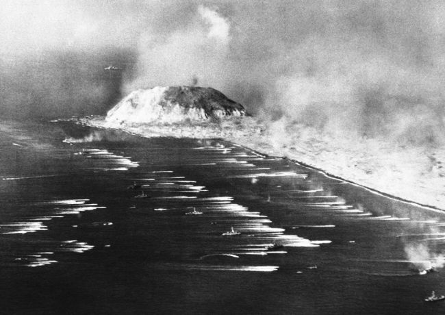 World War II Photographs (90 pics)