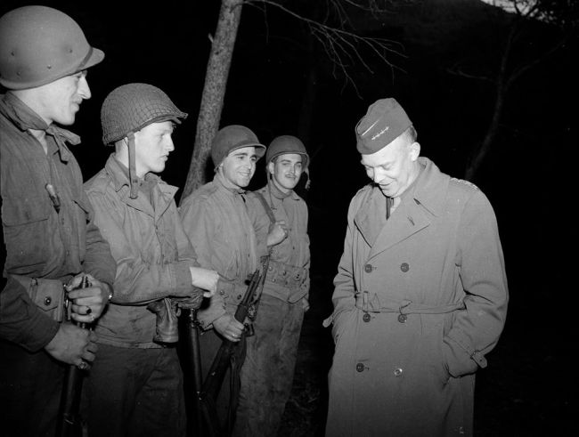 World War II Photographs (90 pics)