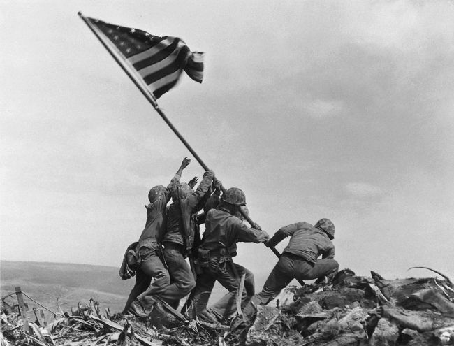 World War II Photographs (90 pics)