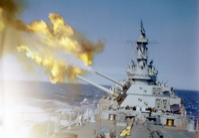 World War II Photographs (90 pics)