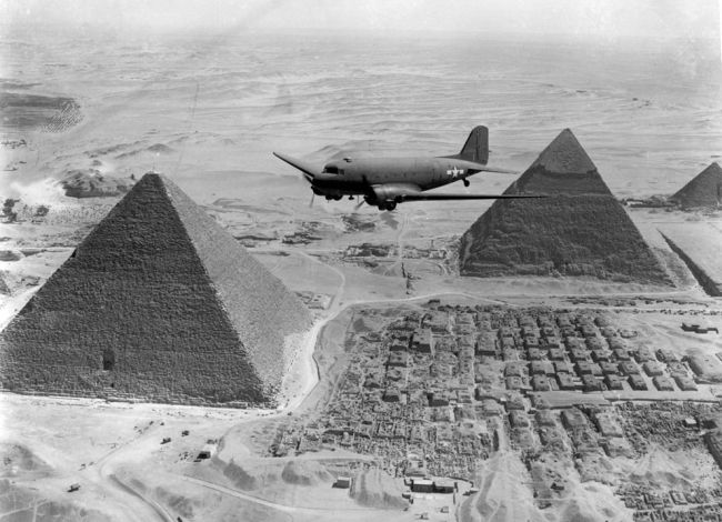 World War II Photographs (90 pics)