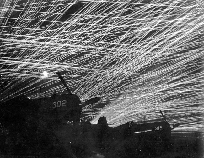 World War II Photographs (90 pics)