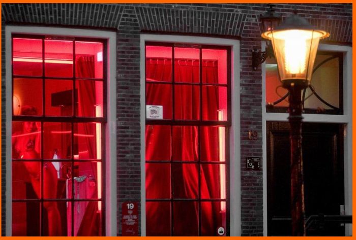 Photos of Red Light District, Amsterdam (11 pics)