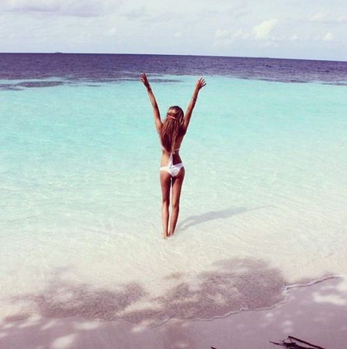 Beautiful Bikini Girls (34 pics)