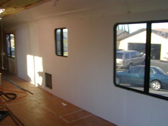 House on Wheels (80 pics)