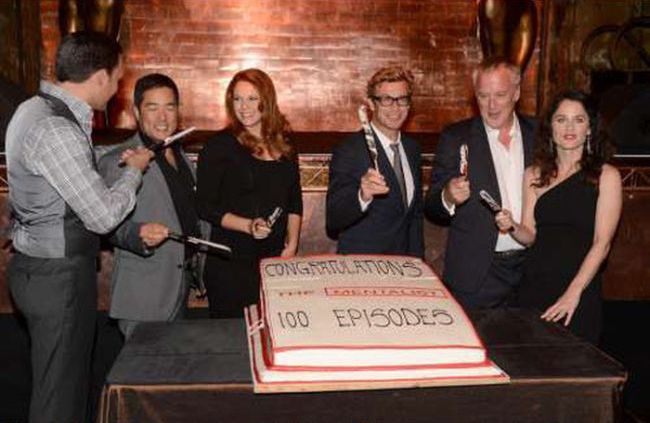 100th Episode TV Series Cakes (36 pics)