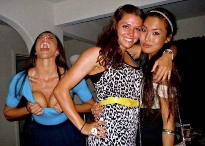 Drunk Girls Party Hard (58 pics)
