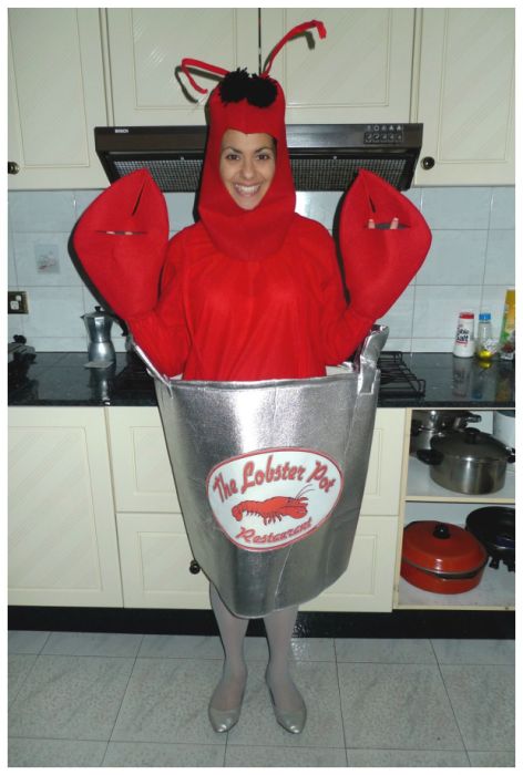 One Costume a Day (41 pics)