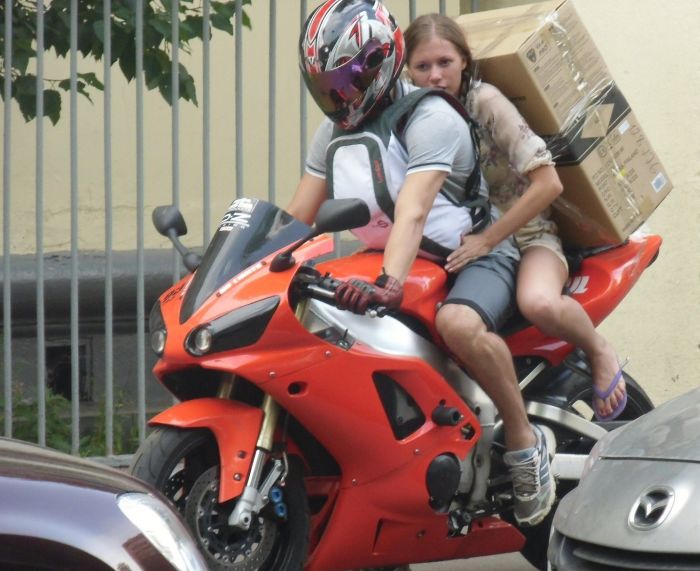 How to Transport Something Big on a Sport Bike (12 pics)