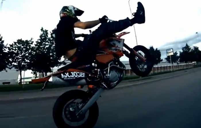 People Are Awesome - Moto Edition