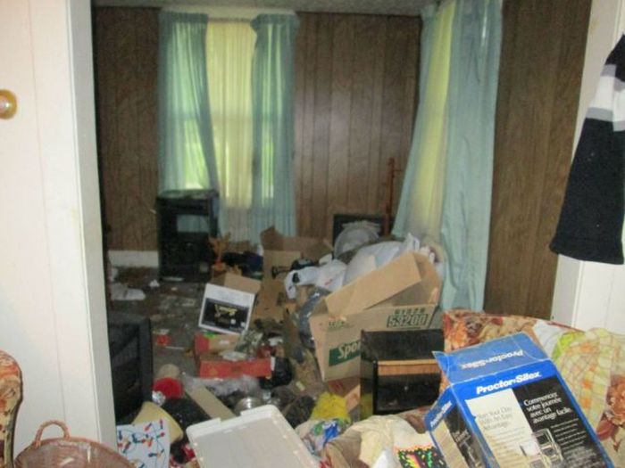 Choose Your Renters Carefully (13 pics)
