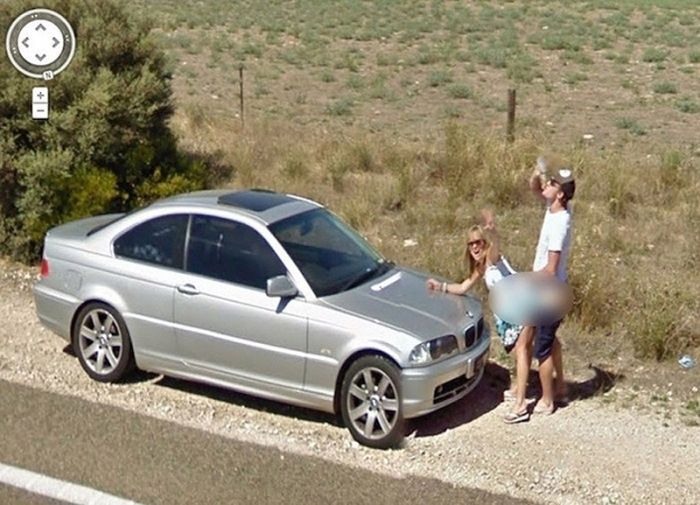 Unusual Images on Google Street View (25 pics)
